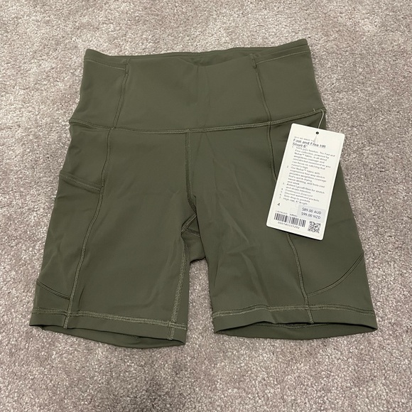 Fast and Free High-Rise Short 6" size 4 in Army Green - Picture 6 of 7